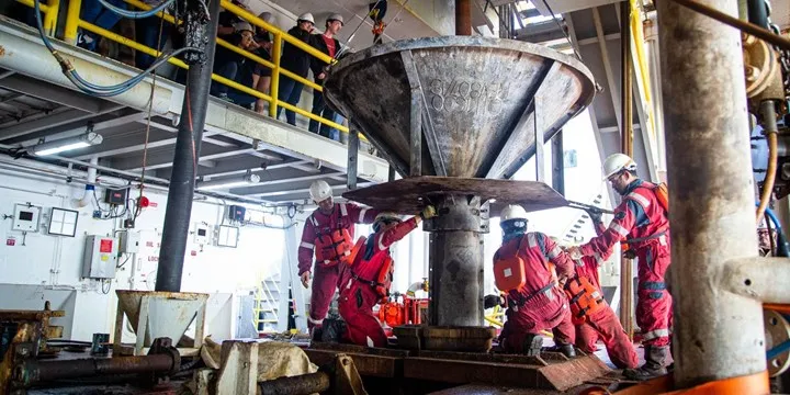 Dünya’nın merkezine doğru açılan kuyu, yaşamın nasıl başladığına ışık tutacak