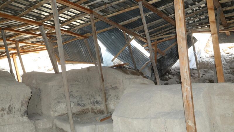 Malatya’da UNESCO Dünya Mirası Listesi’ndeki Arslantepe Höyüğü, Kahramanmaraş merkezli depremlerden kısmen etkilendi.