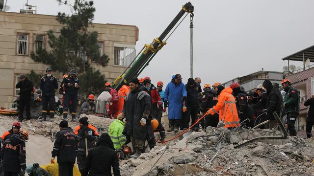Türkiye Güreş Federasyonu: 8 güreşçi kurtarıldı