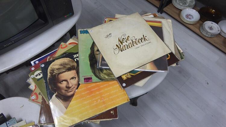 Her tarafı nostalji kokan dükkan