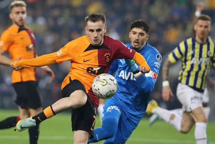 Galatasaray ve Fenerbahçe sezonu derbi maçla tamamlayacak