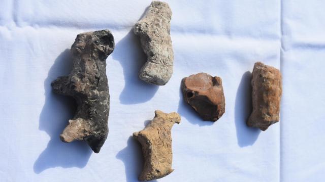 Ulucak Höyüğü’nde 8 bin 500 yıllık heykelcikler bulundu