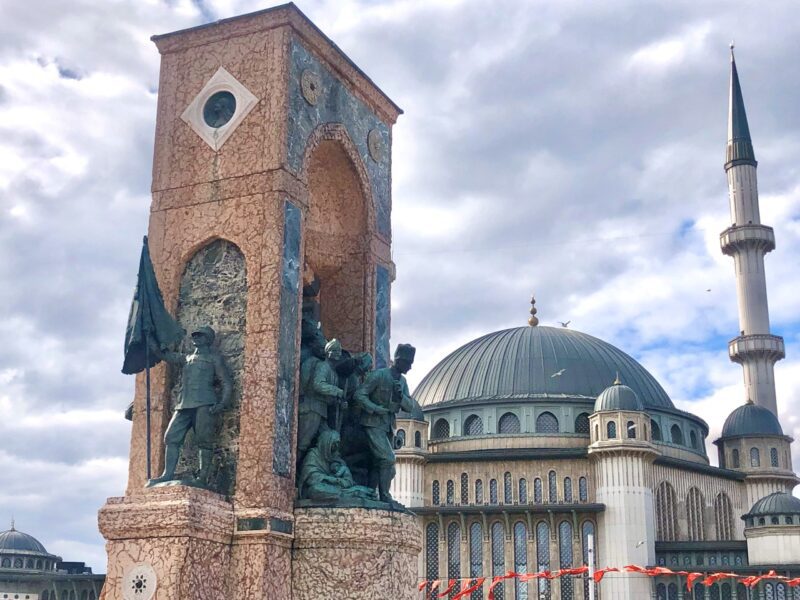 Milli Mücadele’nin Simgesi: Taksim Cumhuriyet Anıtı(Özel Haber)
