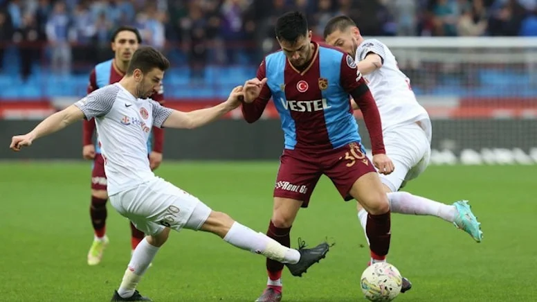 Tükeniş!..Trabzonspor, Ümraniyespor’a yenildi 36 maçlık seriyi kaybetti!