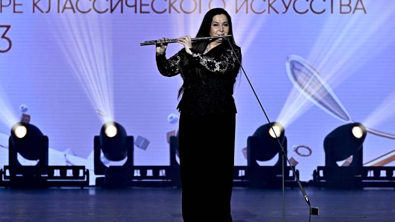 Türk flüt sanatçısı Kutluer, Rusya’da ‘BraVo’ müzik ödülünü aldı