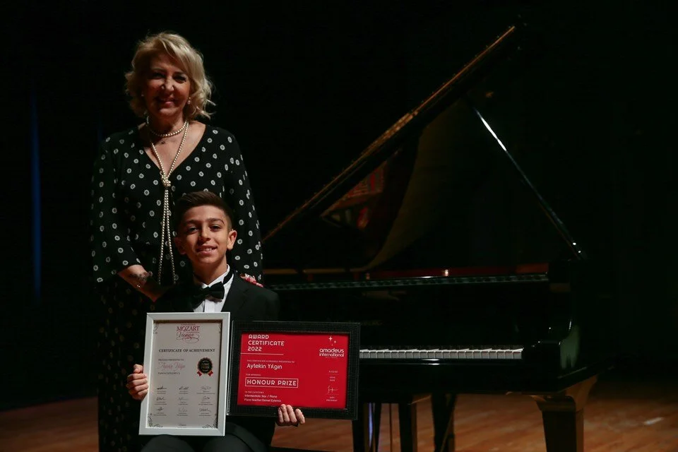 Piyanonun 11 yaşındaki Türk yeteneği Uluslararası Mozart Yarışması’nda birincilik kazandı
