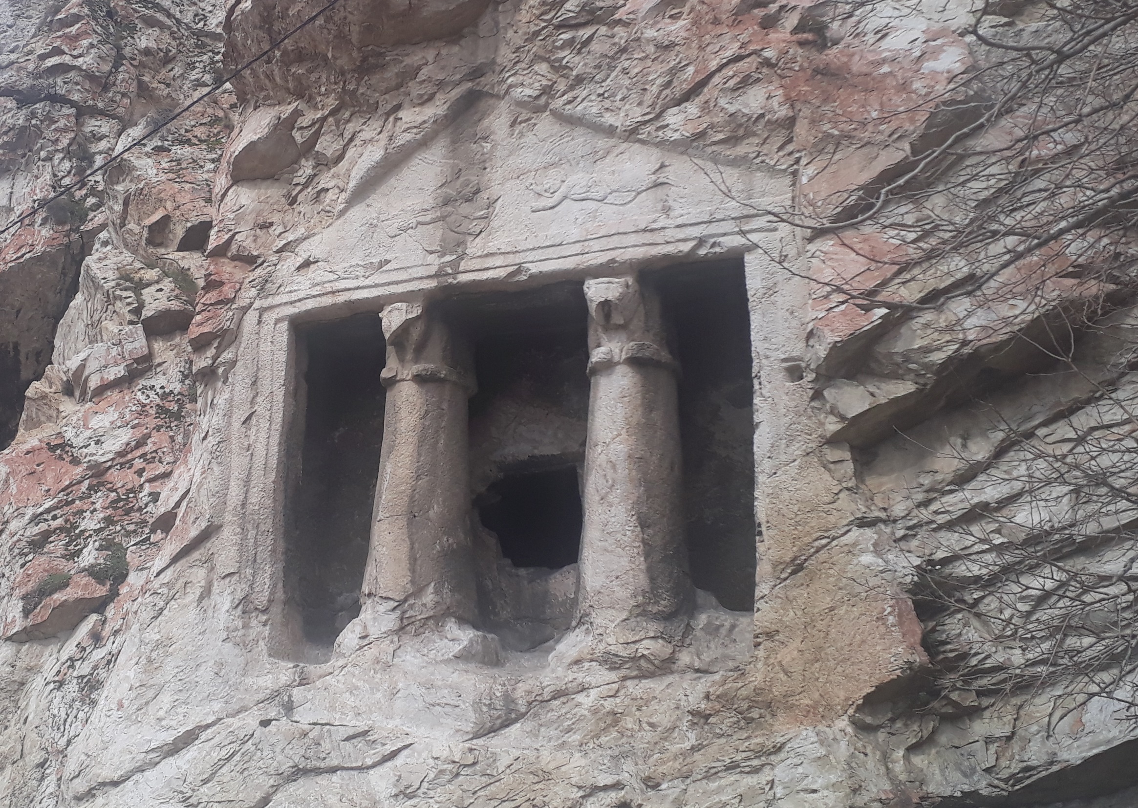 İskilip Kaya Mezarları(Özel Haber)