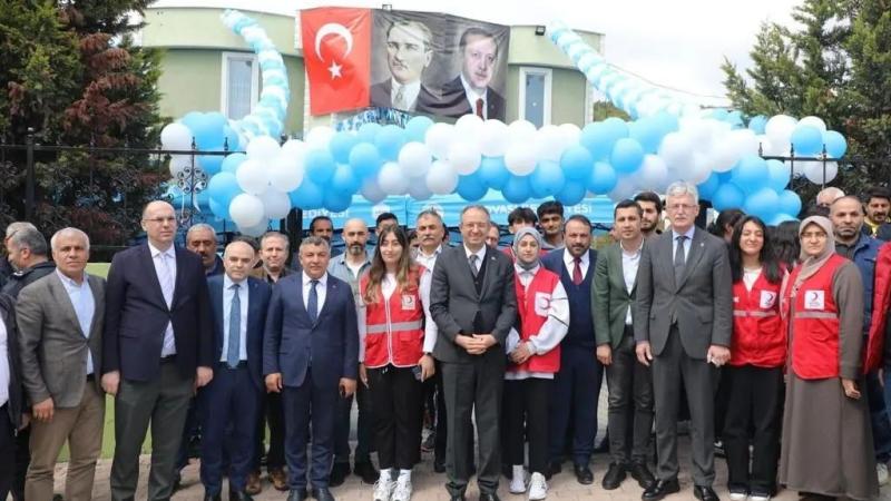 Dilovası’nın ilk yeni nesil 3 kütüphanesi hizmete girdi