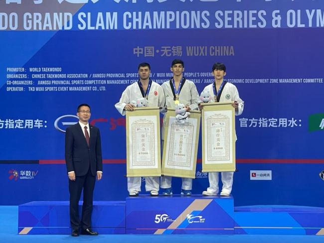 Milli tekvandocu Emre Kutalmış Ateşli Çin’de gümüş madalya kazandı