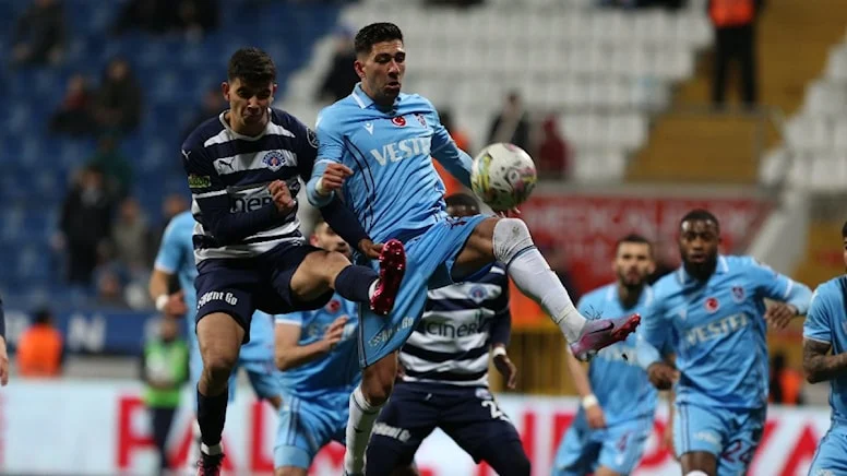 Trabzonspor’a bir darbe de Kasımpaşa’dan