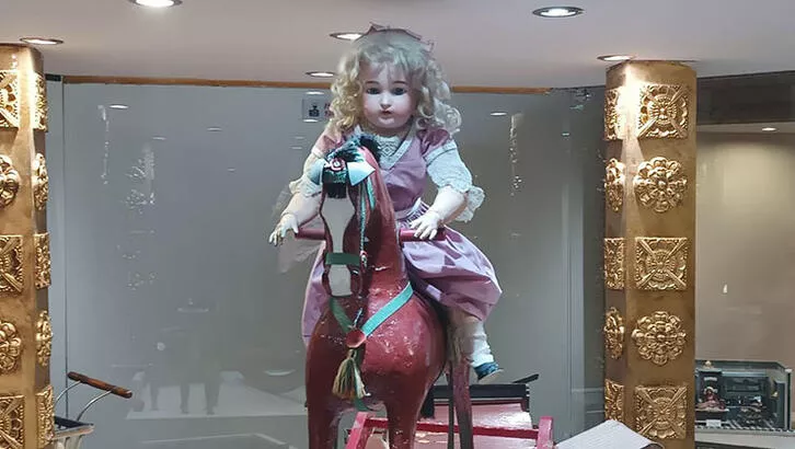 Oyuncak bebeklerin yürek burkan hikayesi