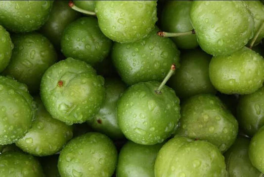 Yeşil eriği tuzla birlikte tüketenler dikkat!