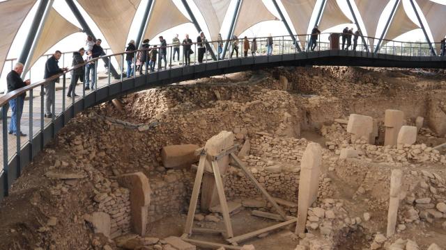 Göbeklitepe depremlerin ardından ziyarete açıldı