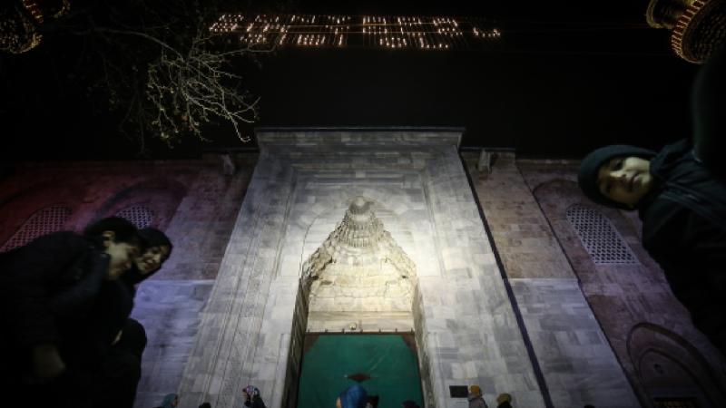 “Dünyada bir yolcu gibi ol”