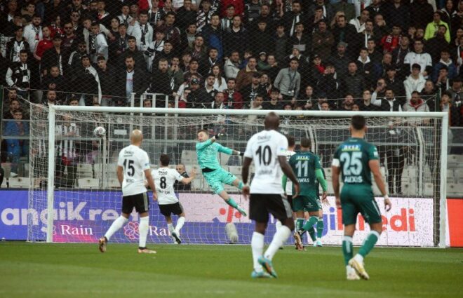 Beşiktaş’ın zirve yürüyüşü devam ediyor.. 5’te 5 yaptı!