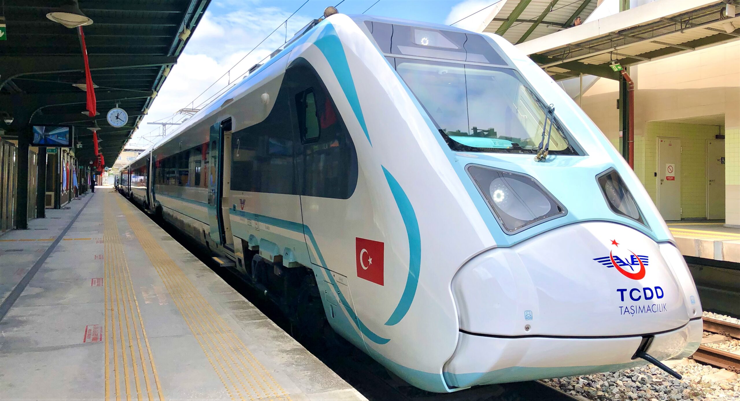 İlk Milli Elektrikli Tren Bakırköy’de Vatandaşların Ziyaretine Açıldı(Özel Haber)