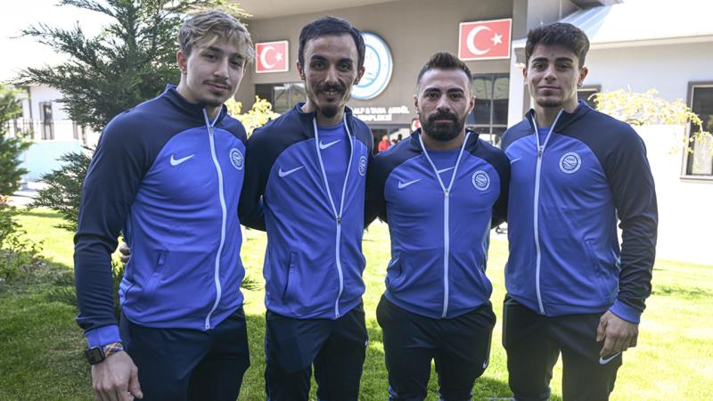 Milli halterciler olimpiyat madalyası hasretini dindirmek istiyor