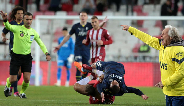 Fenerbahçe Teknik Direktör Jorge Jesus: VAR penaltımızı vermek istemedi!