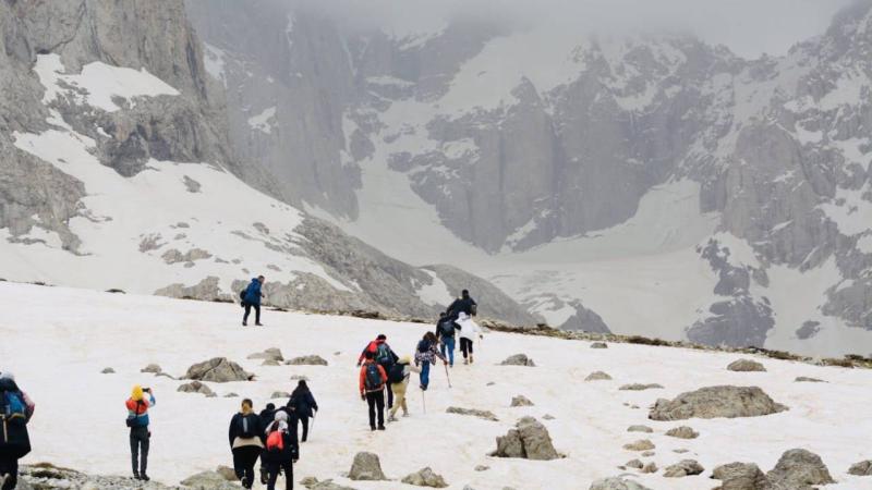 Hakkari’de doğaseverler Cennet Cehennem Vadisi’nde yürüyüş yaptı