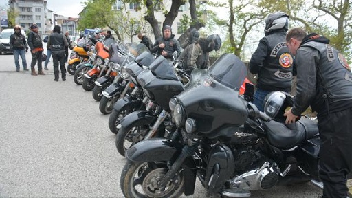 Motosiklet tutkunları sezonu Akçakoca’da açtı