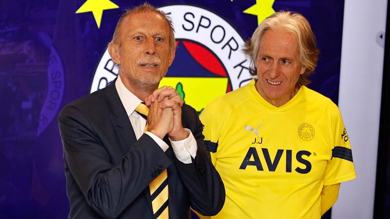 Christoph Daum Fenerbahçe’yi ziyaret etti