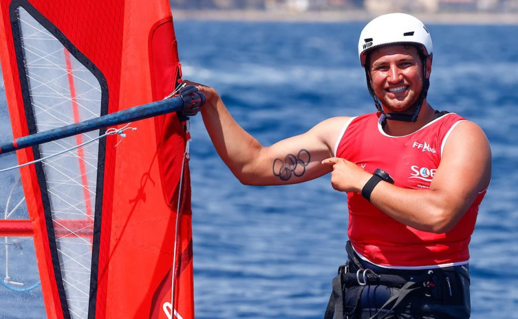 Milli sörfçü Cavit Biriz Fransa’da ikinci oldu