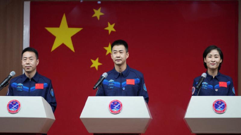 Çin’in yeni taykonot ekibi uzaya ulaştı