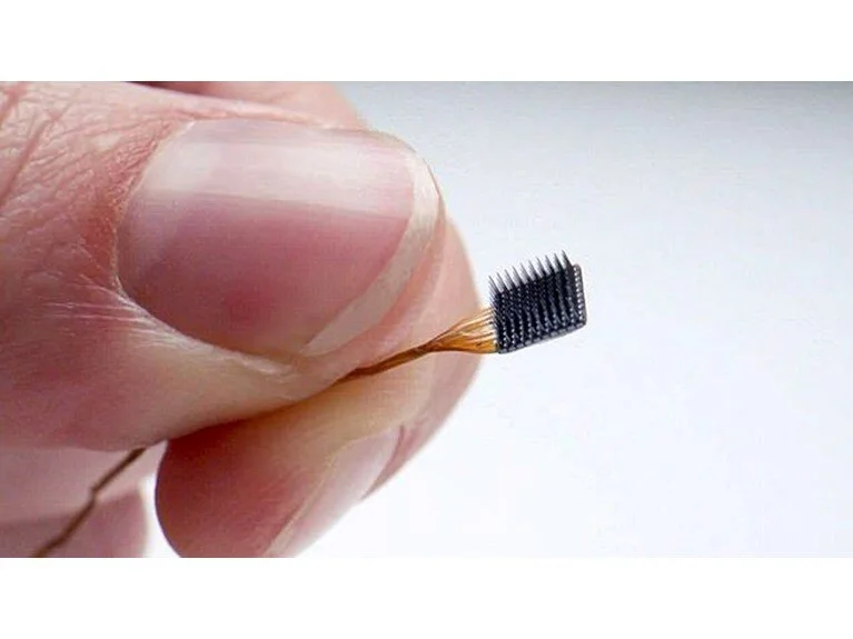 Dünyada ilk kez hastalar beyin çipi ile tedavi edilmeye başlandı: Kalp pili kadar yaygın hale gelecek