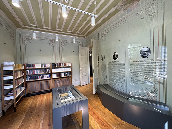 “İstanbul Büyükada Edebiyat Müze Kütüphanesi” açıldı