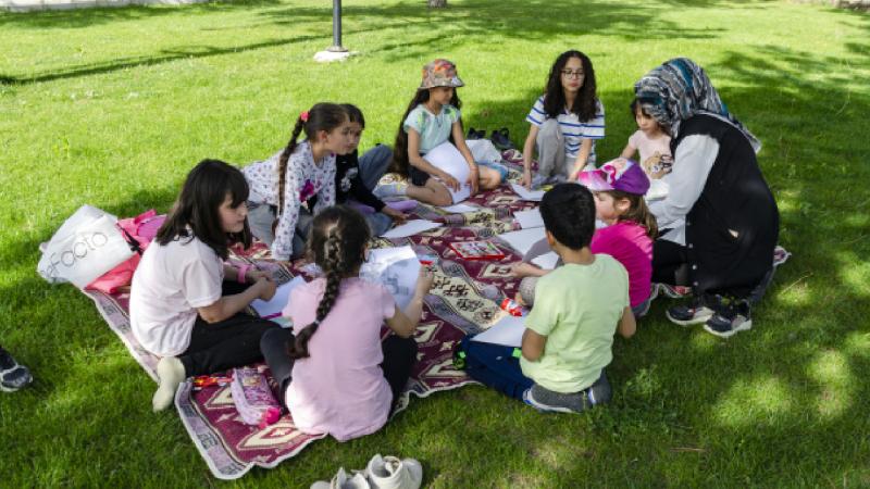 Kahramankazanlı kadın ressam ücretsiz resim kursu veriyor