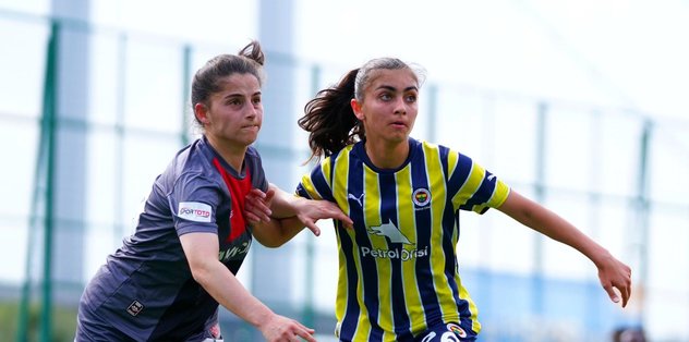 Turkcell Kadın Futbol Süper Ligi’nde çeyrek final ilk müsabakaları tamamlandı.