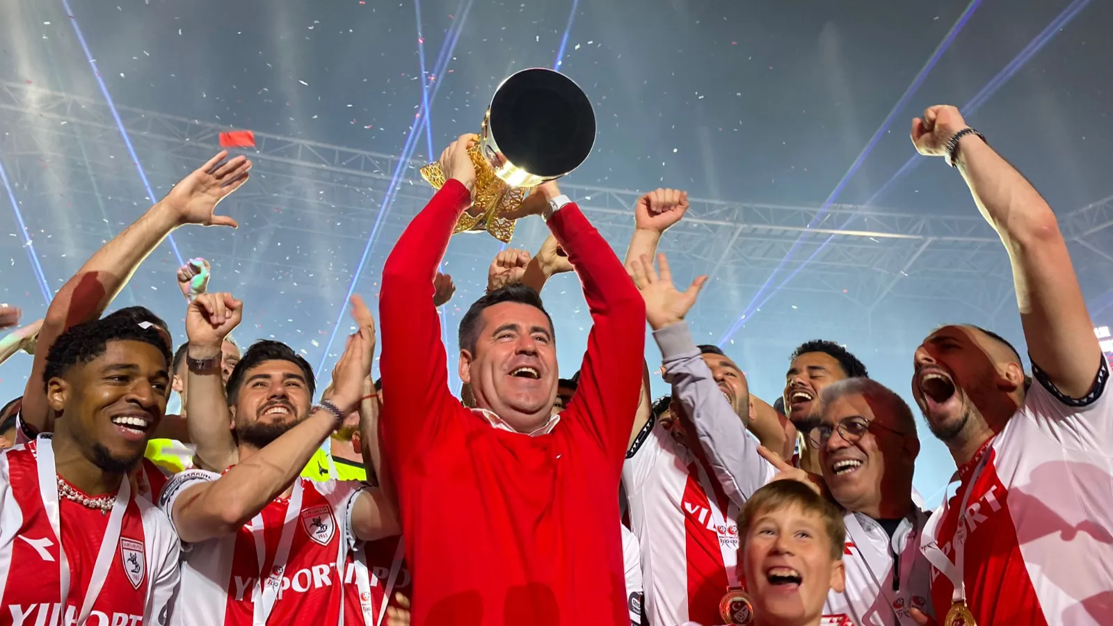 Yılport Samsunspor Süper Lig’e yükselişini coşkuyla kutladı