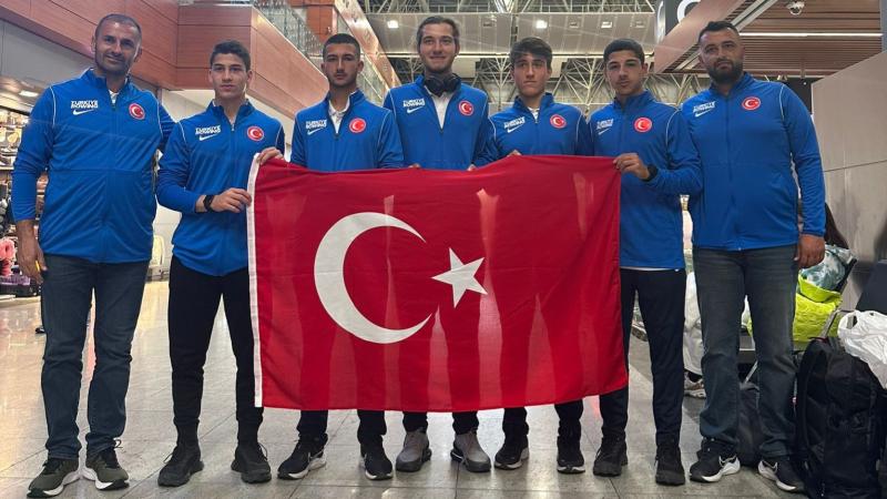 Milli kürekçiler Azerbaycan’da yarışacak