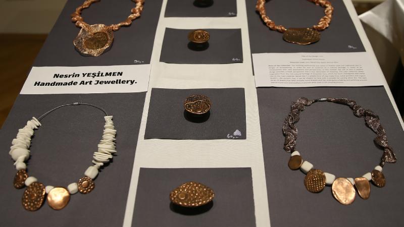 Viyana’daki sergide tarihi ilimize ait muhteşem takılar büyük ilgi görüyor