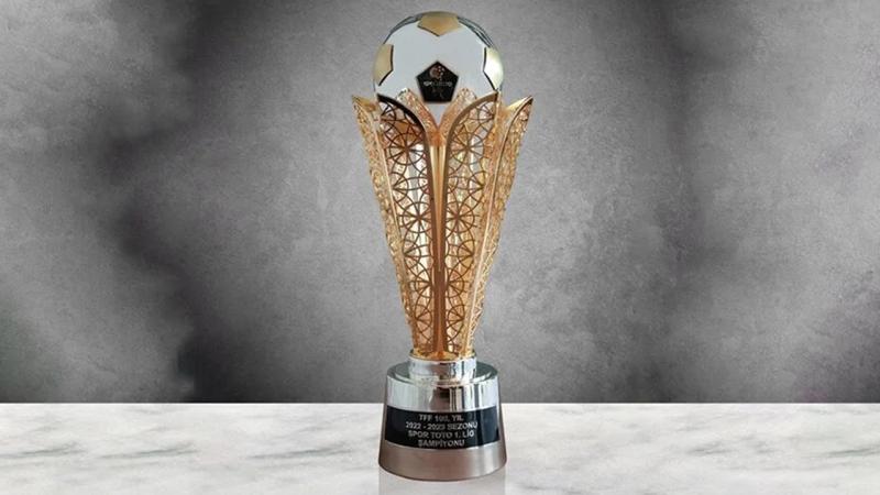 Futbolda şampiyonluk kupaları 100. yıla özel yenilendi