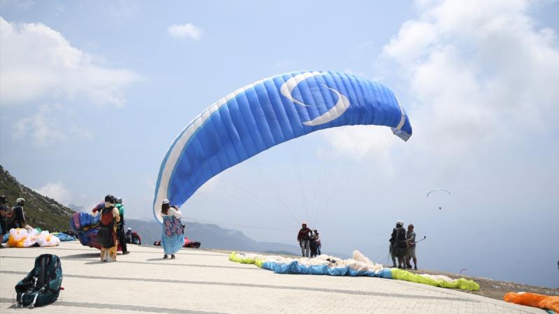 Babadağ bu yıl 55 ülkeden yamaç paraşütü sporcusunu ağırladı