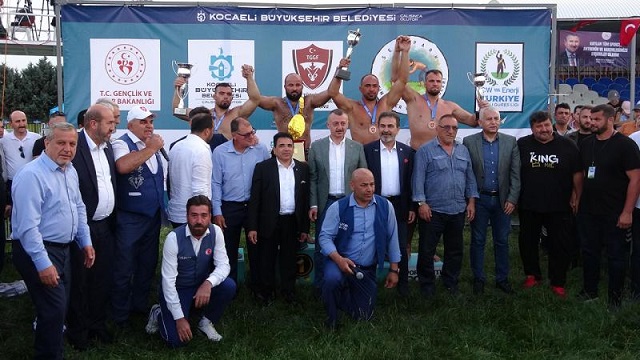 15. Sekapark Altın Kemer Yağlı Güreşleri’nde Orhan Okulu başpehlivan oldu