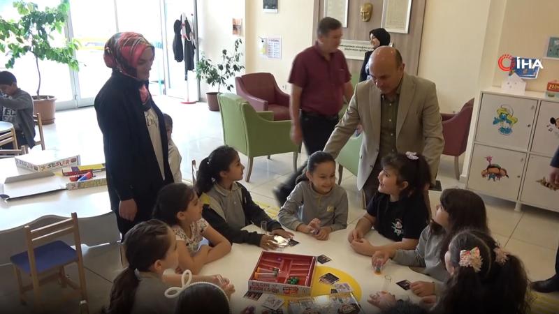 9 bin nüfuslu ilçenin halk kütüphanesi ilgi görüyor