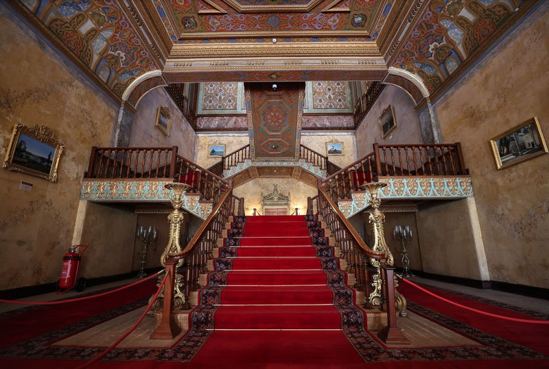 Tarihi Beylerbeyi Sarayı’nın görkemli mimarisine yolculuk