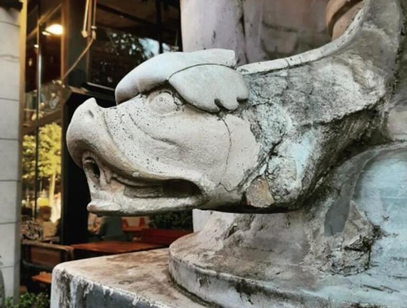 Galatasaray Lisesi Önündeki Ejder Kabartması Kayboldu