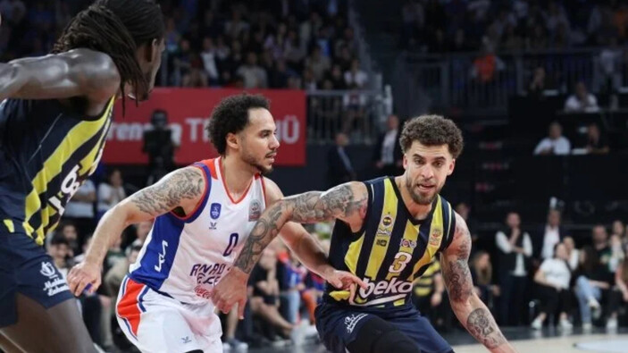 TBF, Fenerbahçe’nin tepki gösterdiği 3 hakemin sezon sonuna kadar dinlendirileceğini açıkladı