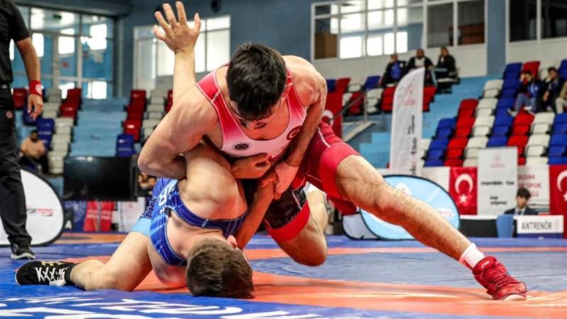Güreşte olimpiyat elemelerinin bir ayağı İstanbul’da yapılacak