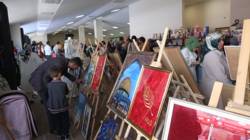 Muş’ta kadınların yaptığı ürünler sergilendi