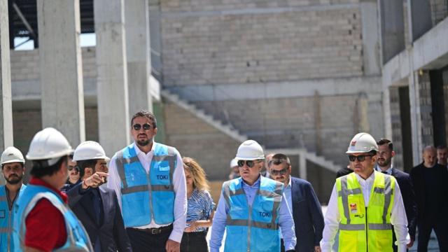 Gençlik ve Spor Bakanı Bak Basketbol Gelişim Merkezi’nde incelemelerde bulundu