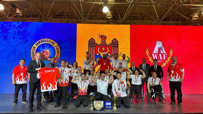 Para Bilek Güreşi Avrupa Şampiyonası’nda 22 madalya