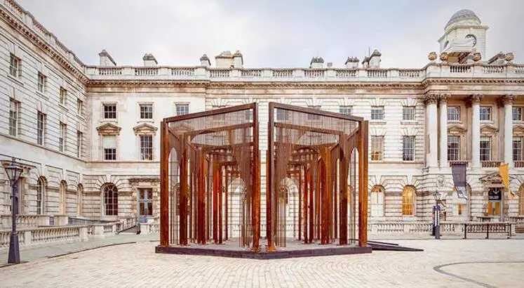Melek Zeynep Bulut’un “Açık Yapıt” Adlı Yerleştirmesi Londra Tasarım Bienali’nde Public Award’ı Kazandı!