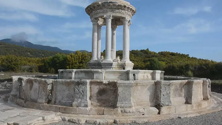 Kibyra Antik Kenti’nin ziyaretçilerin kullanımına açılan eşsiz çeşmesi hayran bırakıyor