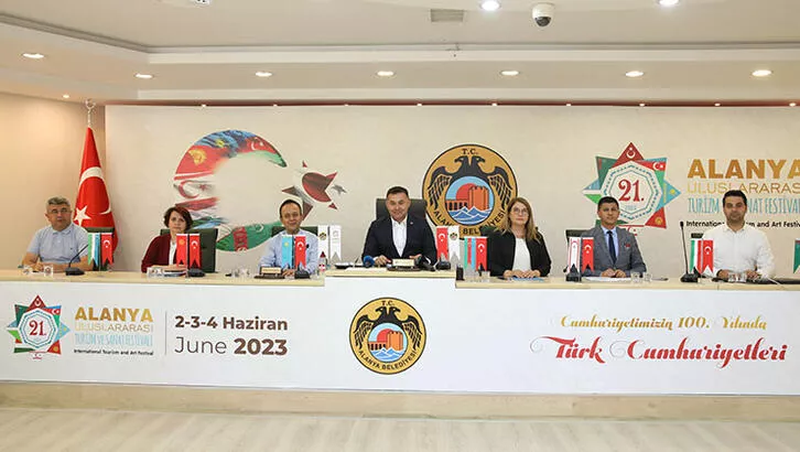 21. Alanya Uluslararası Turizm Ve Sanat Festivali ünlüler geçidine sahne olacak