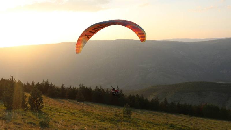 Çankırı’da düzenlenen Yamaç Paraşütü Mesafe Yarışması sona erdi
