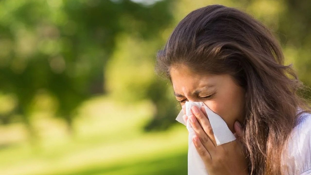 Uyku Esnasında Hapşıramıyor Olmamızın Sebebi Ne?